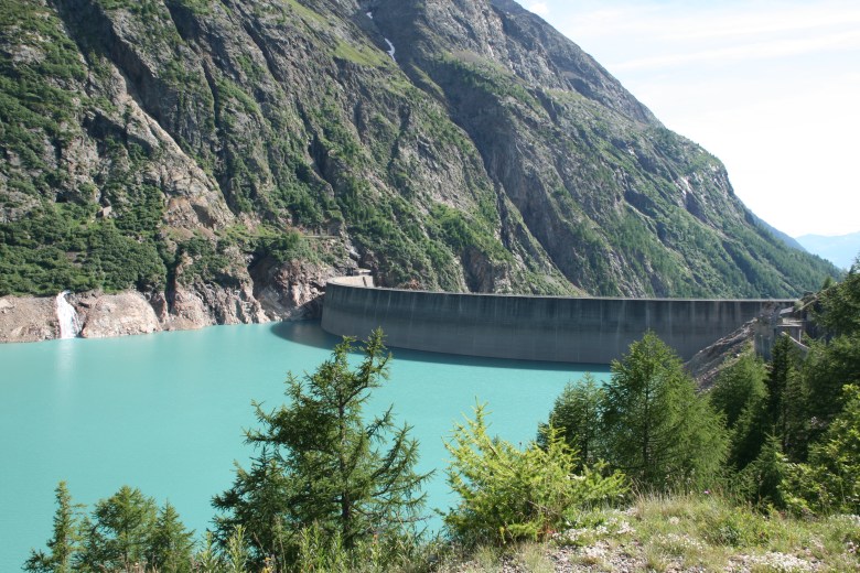 Alpine Dam and Hydroelectric Station