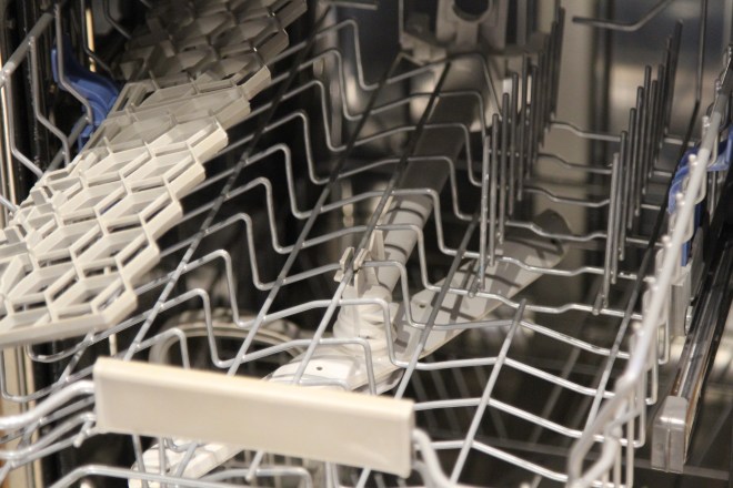 Dishwasher top shelf
